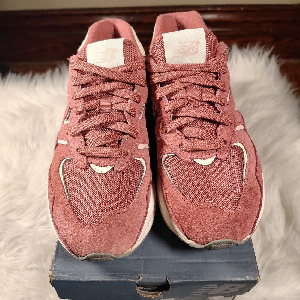 New Balance 57/40 Womens Sz 8 Rose Pink Cream Suede Sneakers Low Top - Picture 2 of 11